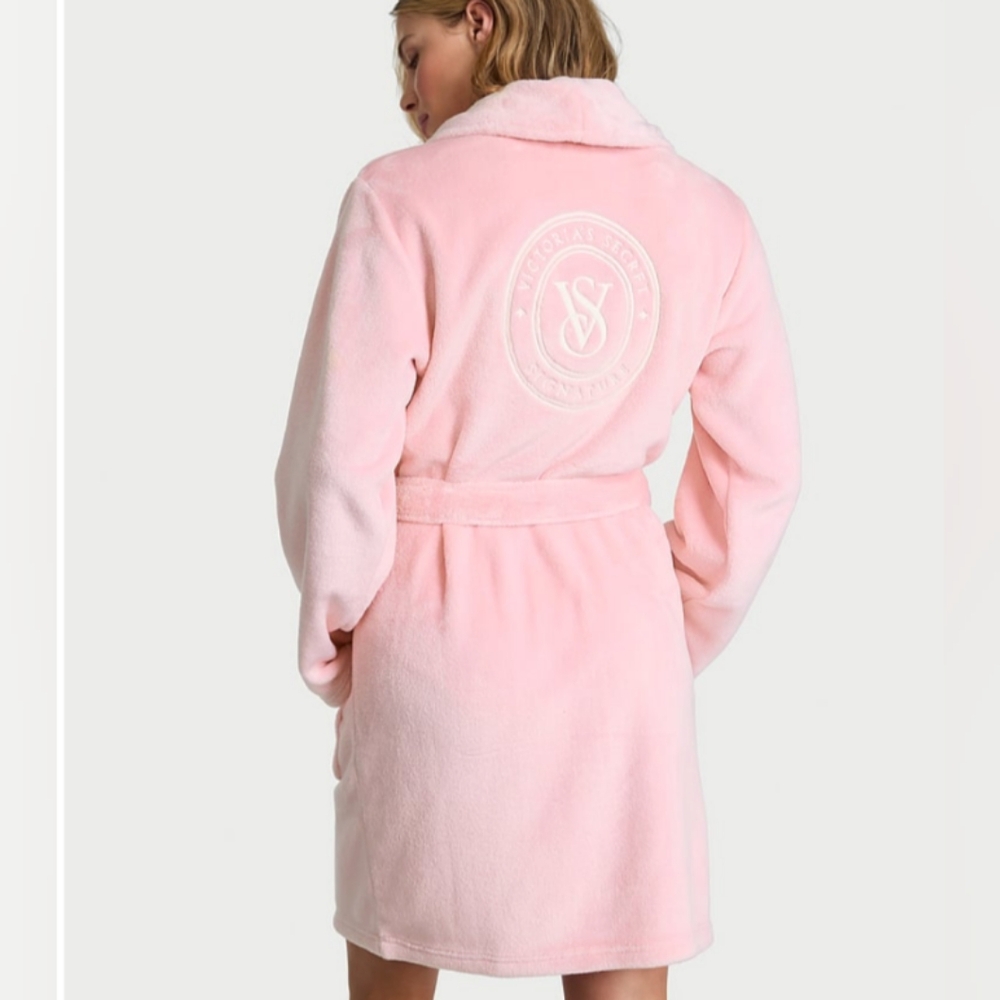 Victoria's Secret Robe - Picture 2 of 2